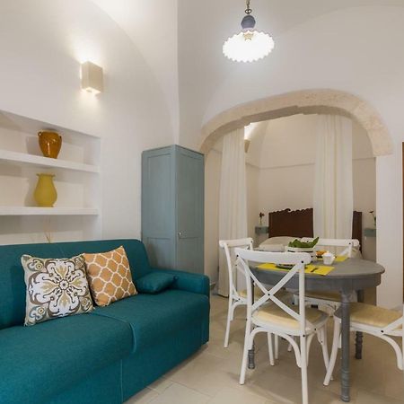 Dimora Zafferano - Guest House Ostuni Exterior foto